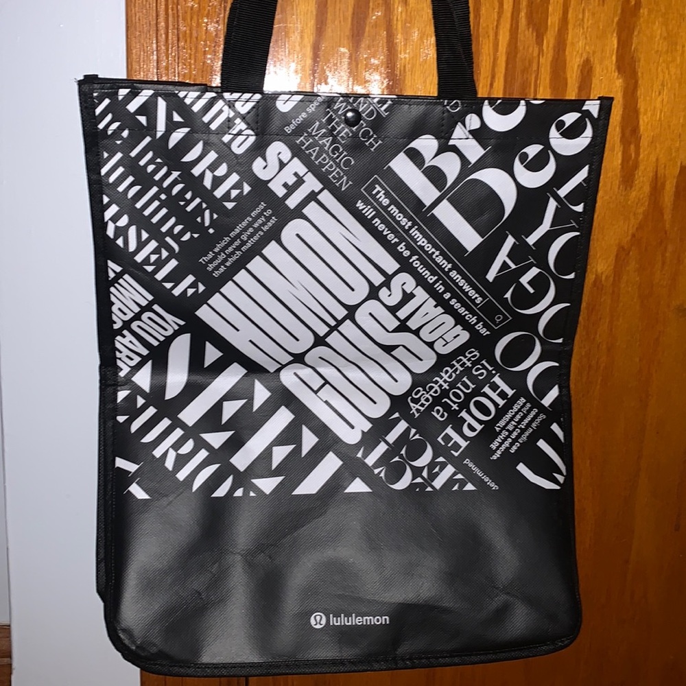 Lululemon humongous goals tote new